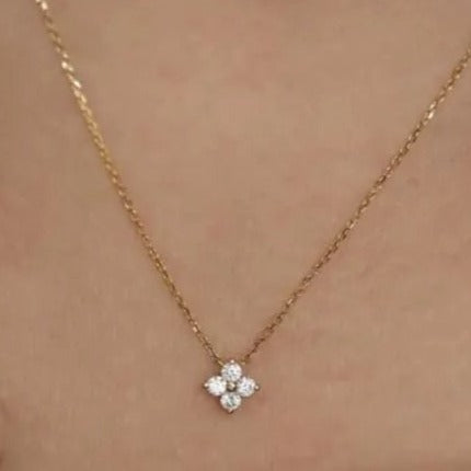 4 petal flower necklace